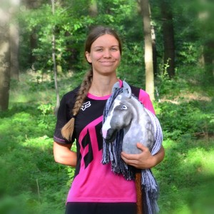 Marie Görtz Günther von Harzer Unikate - Steckenpferde